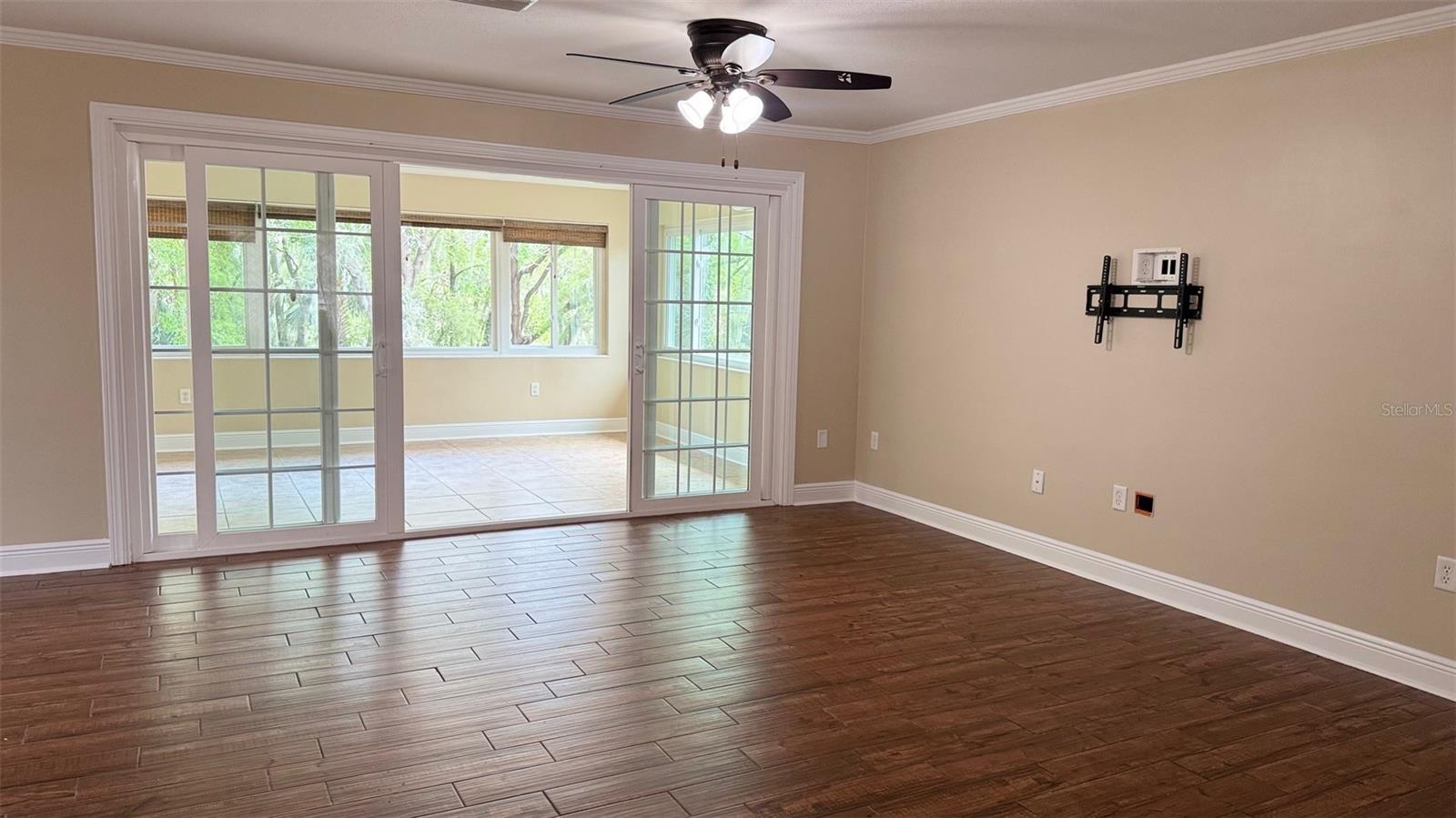 LAKE NETTIE TERRACE - Residential