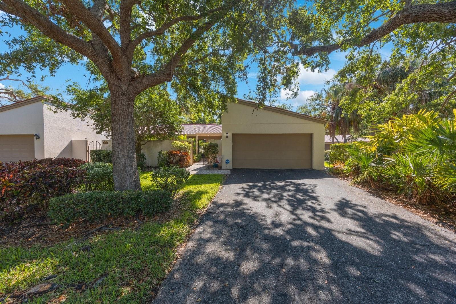 6407 QUAIL HOLLOW PLACE