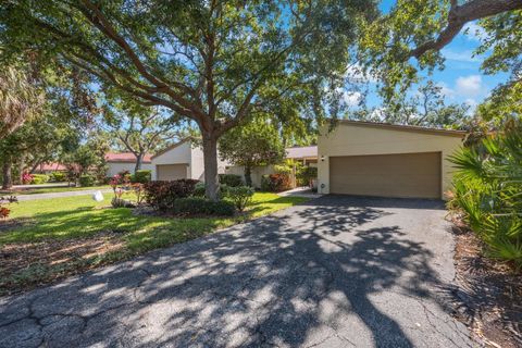 Photo of 6407 Quail Hollow Place, Bradenton, FL 34210 (MLS # A4646603)