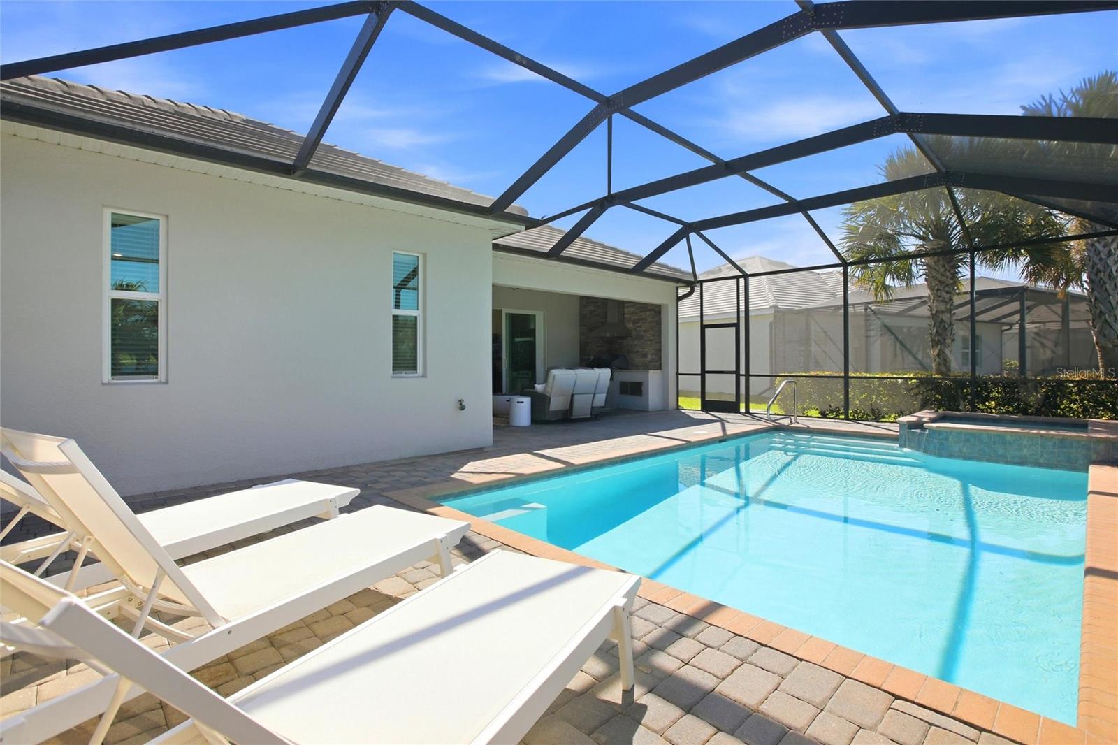 TERN BAY GOLF & CNTRY CLUB RESIDENCE - Residential