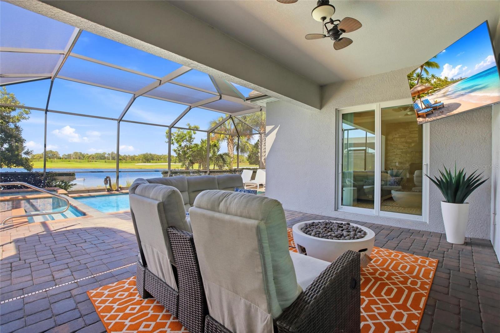 TERN BAY GOLF & CNTRY CLUB RESIDENCE - Residential