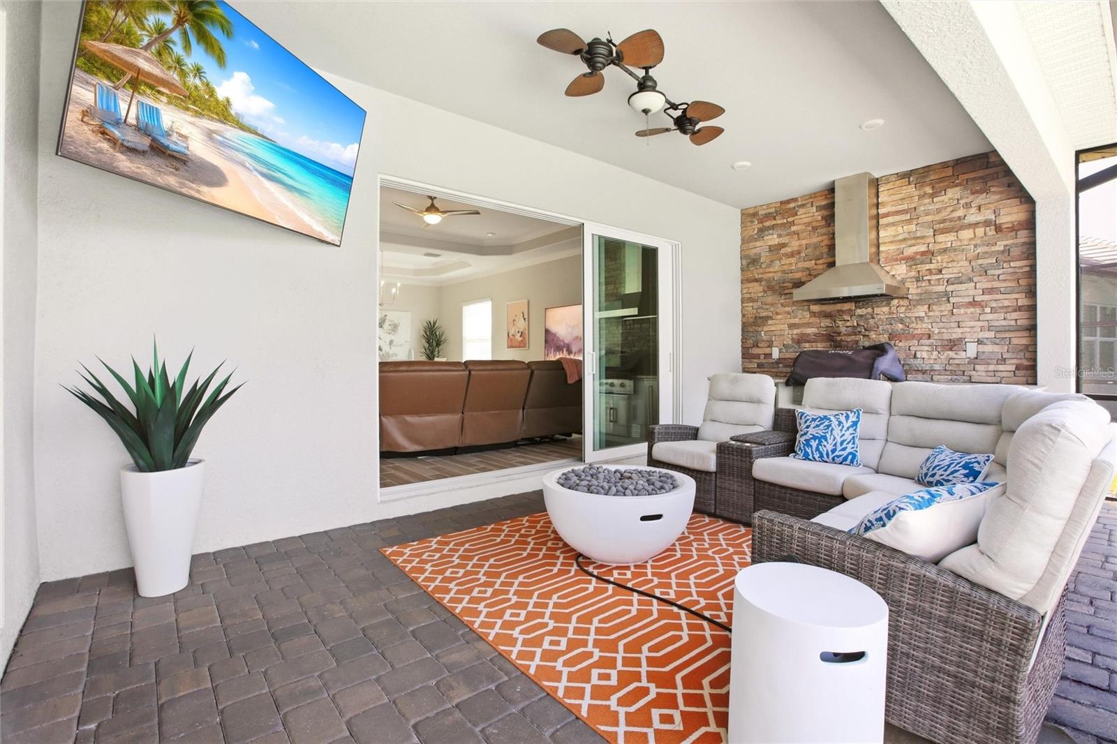 TERN BAY GOLF & CNTRY CLUB RESIDENCE - Residential