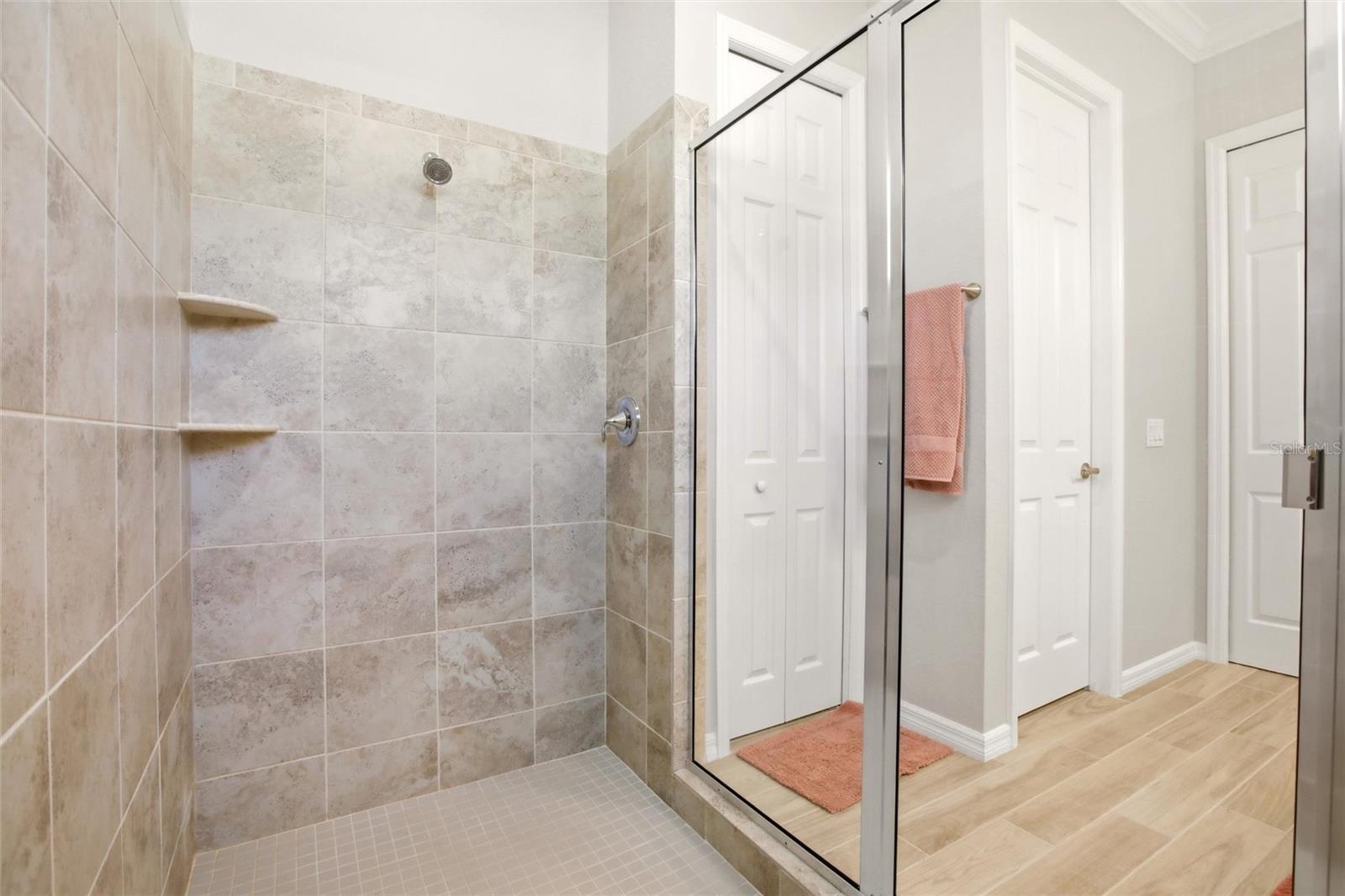 TERN BAY GOLF & CNTRY CLUB RESIDENCE - Residential