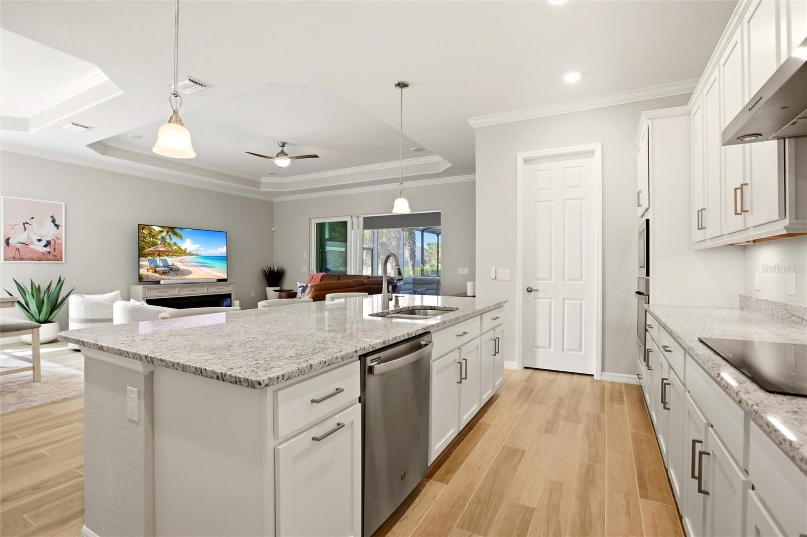TERN BAY GOLF & CNTRY CLUB RESIDENCE - Residential