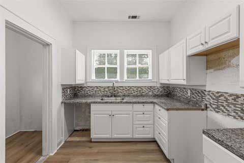 Tiny photo for 1921 NE 8th Road, Ocala, FL 34470 (MLS # G5114154)