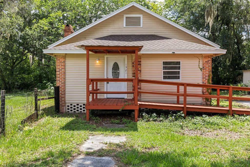 Photo of 1921 NE 8th Road, Ocala, FL 34470 (MLS # G5114154)