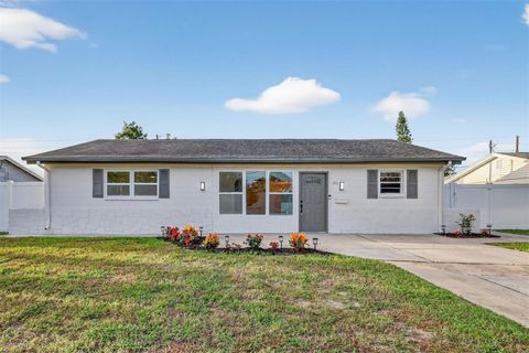 Photo of 196 74th Avenue NE, St Petersburg, FL 33702 (MLS # O6349530) Photo of 196 74th Avenue NE, St Petersburg, FL 33702 (MLS # O6349530)