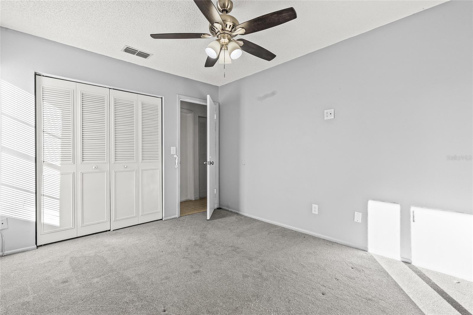 RUSTIC OAKS - Residential