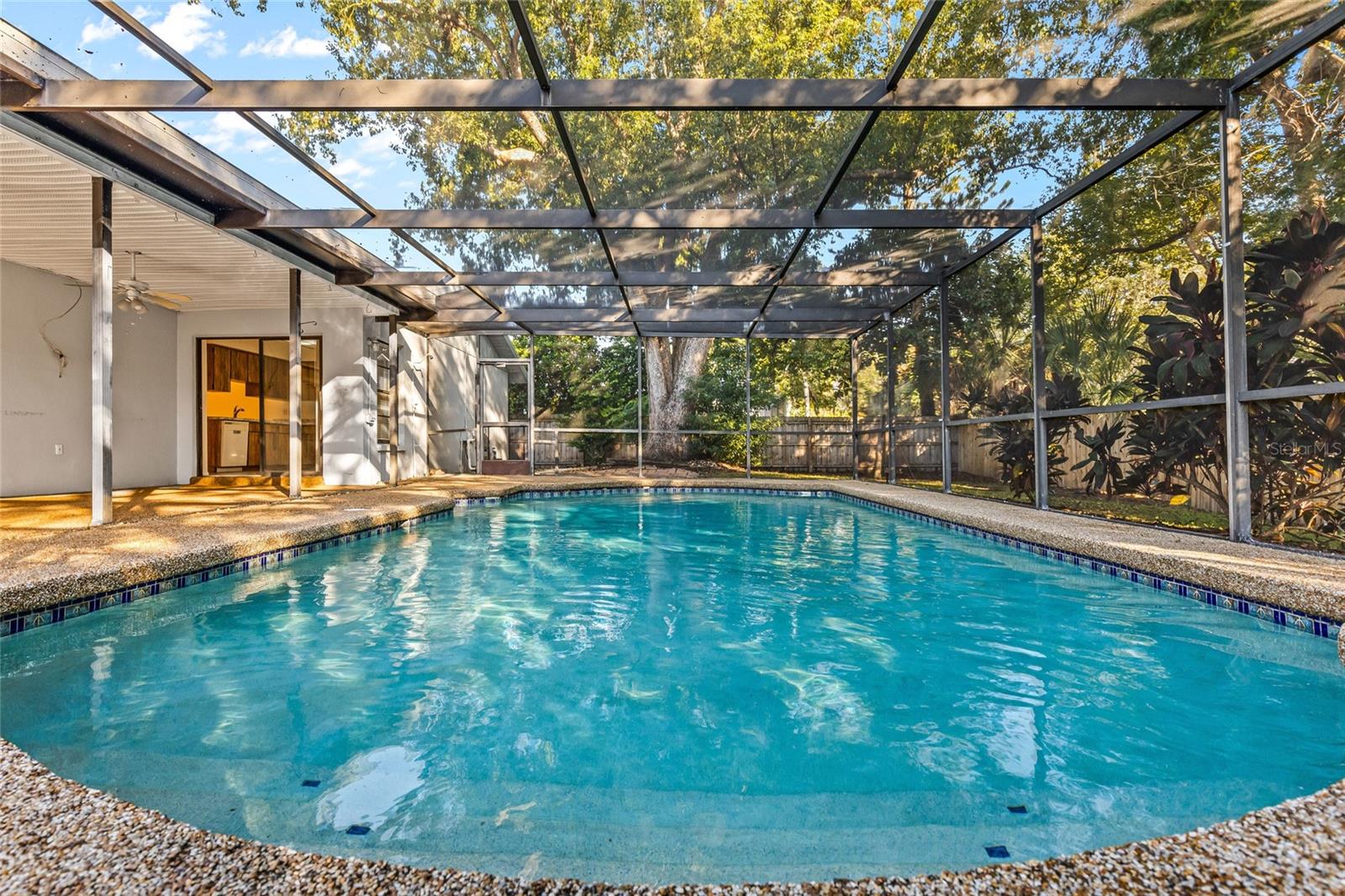 RUSTIC OAKS - Residential