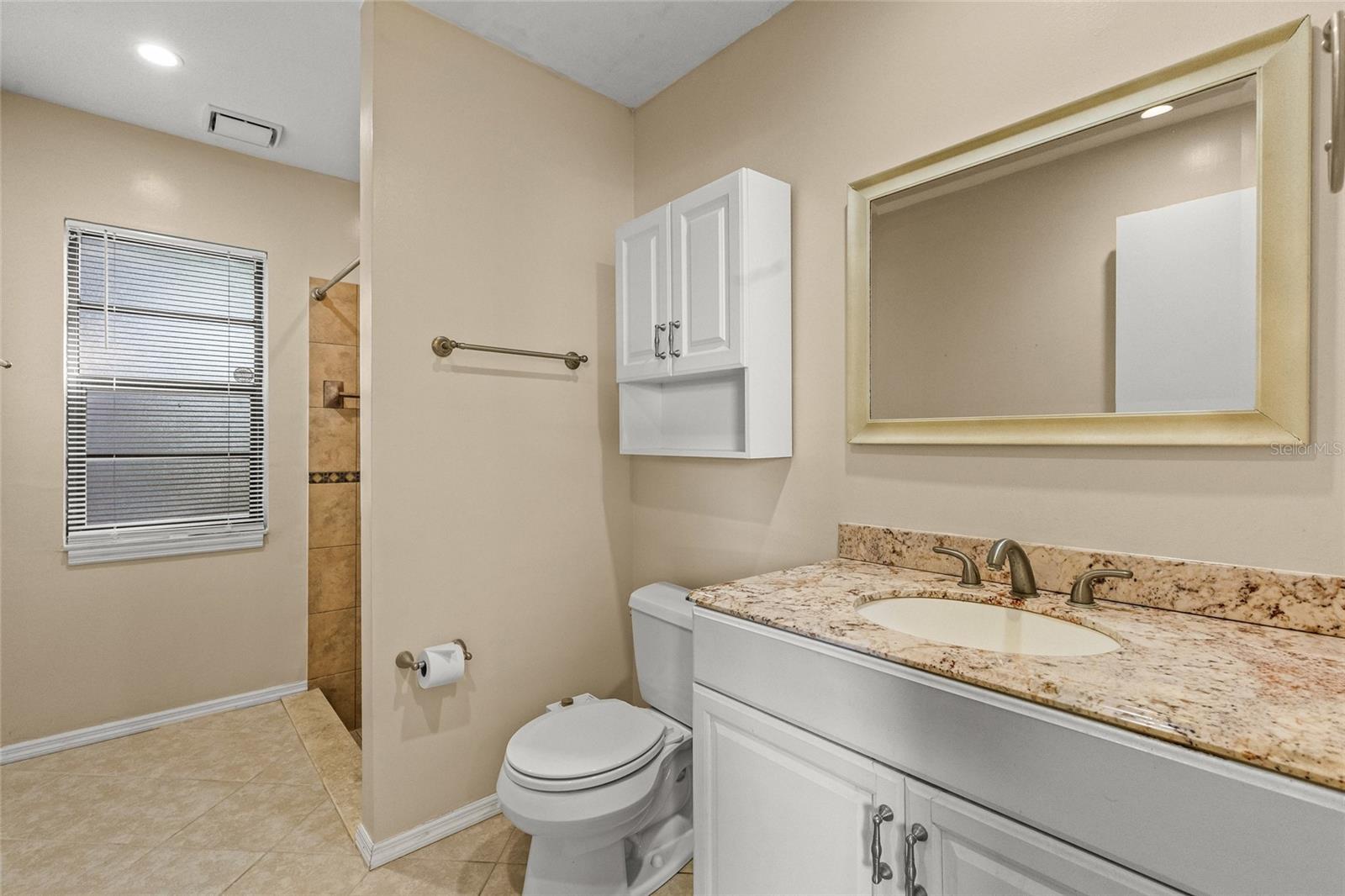 RUSTIC OAKS - Residential