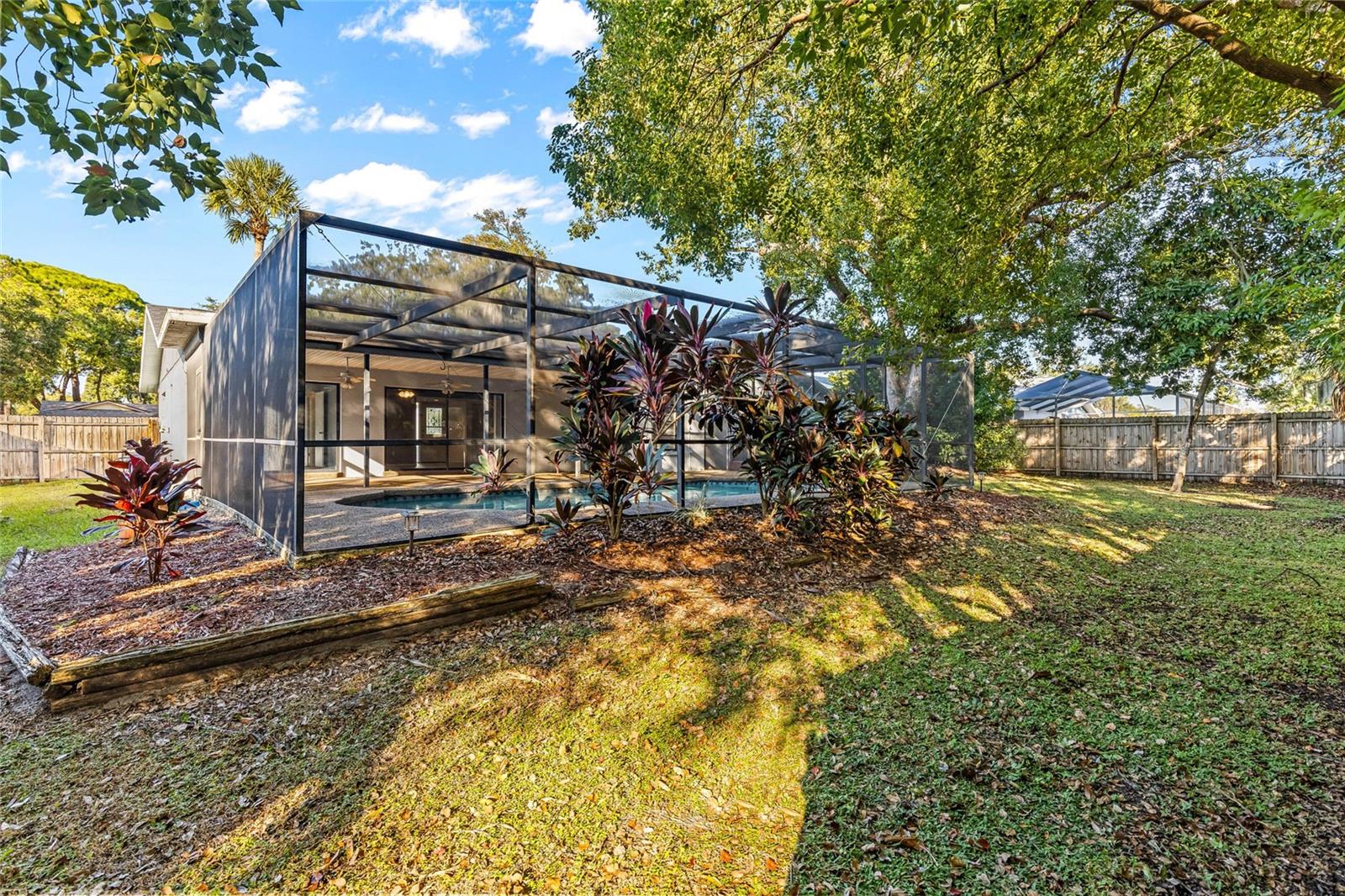 RUSTIC OAKS - Residential