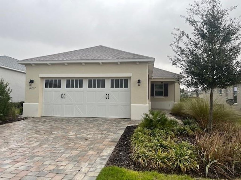 Photo of 10257 SW 98th Place Road, Ocala, FL 34481 (MLS # OM721174)