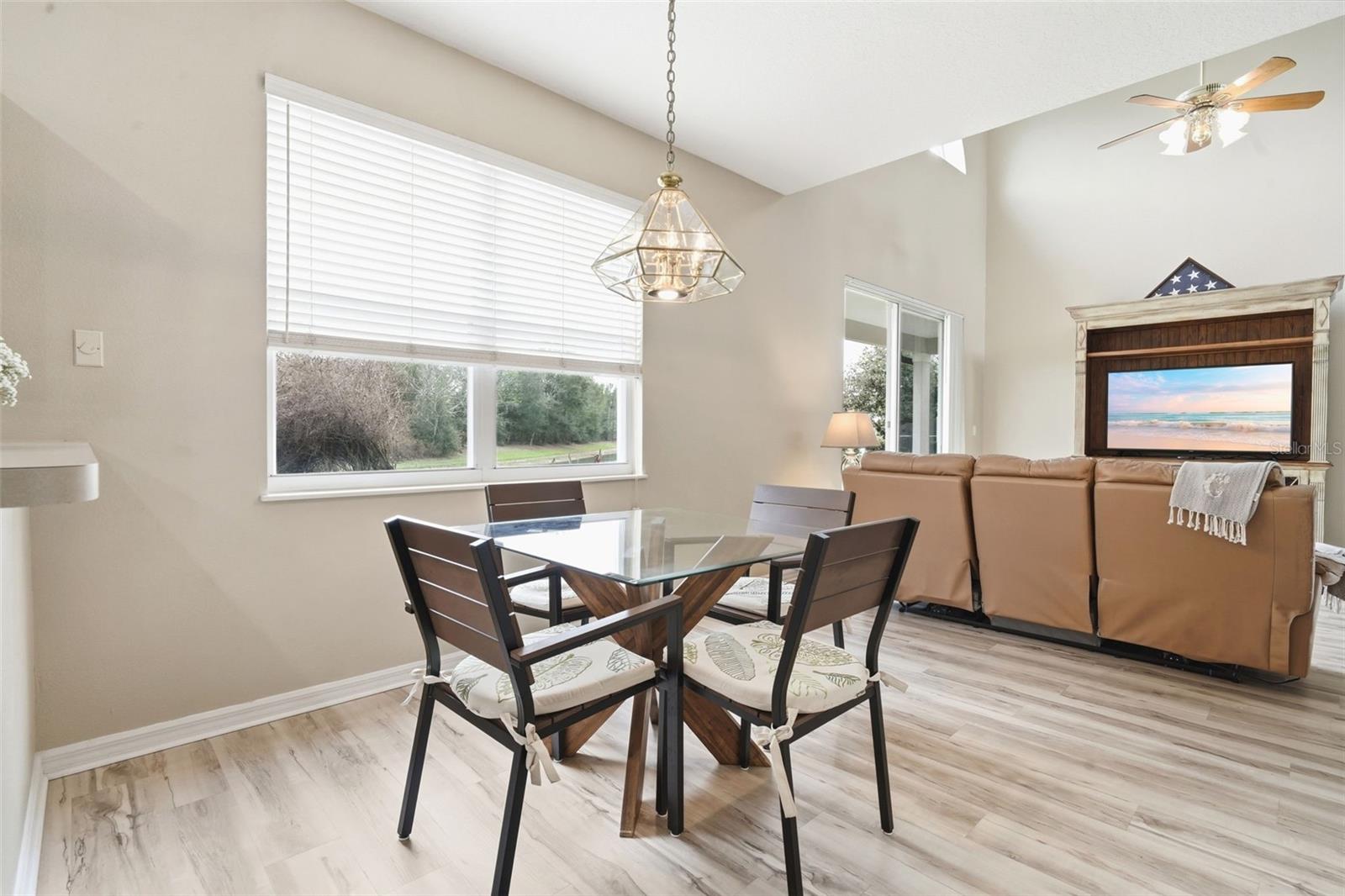 WINDSOR PLACE PH 02 - Residential