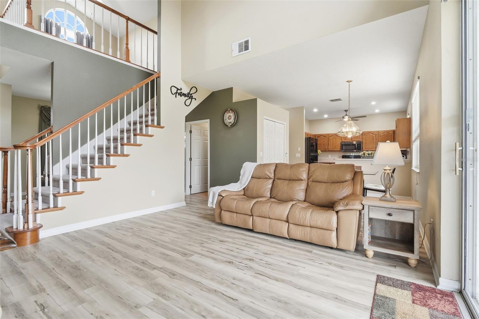 WINDSOR PLACE PH 02 - Residential