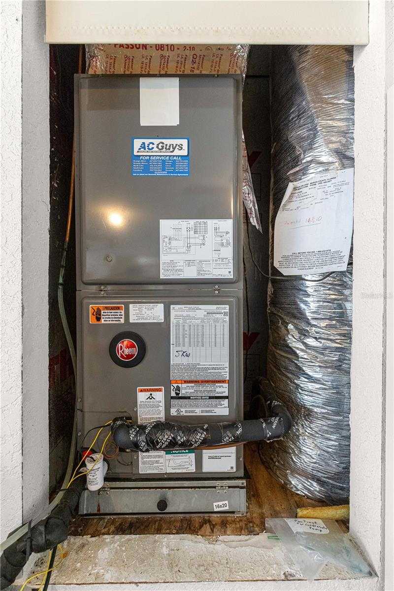 OAK RUN - Residential