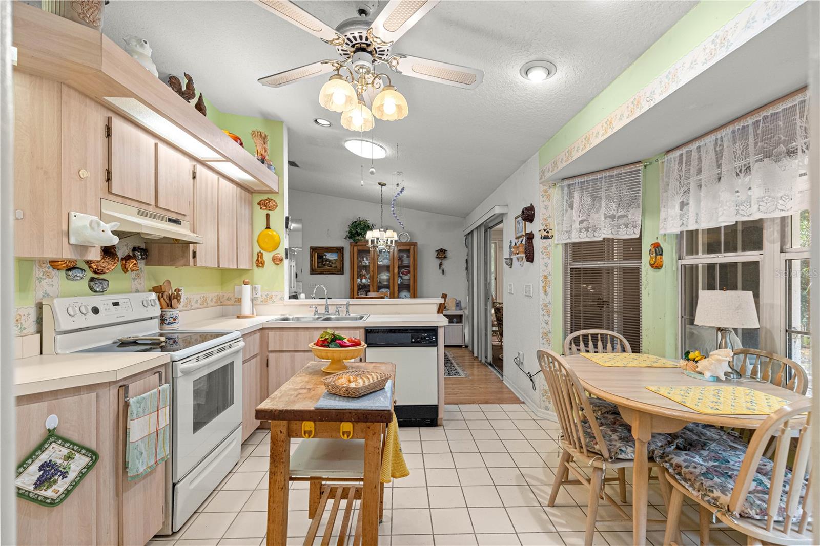 OAK RUN - Residential