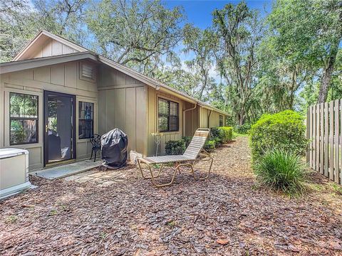 A home in DELAND