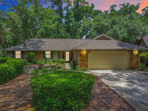 A home in DELAND