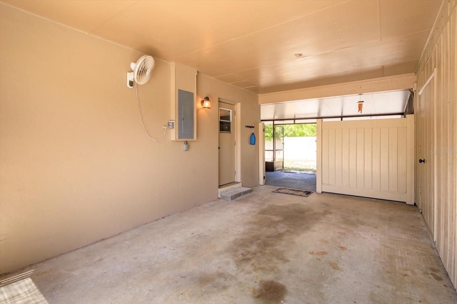DELTONA LAKES UNIT 25 - Residential