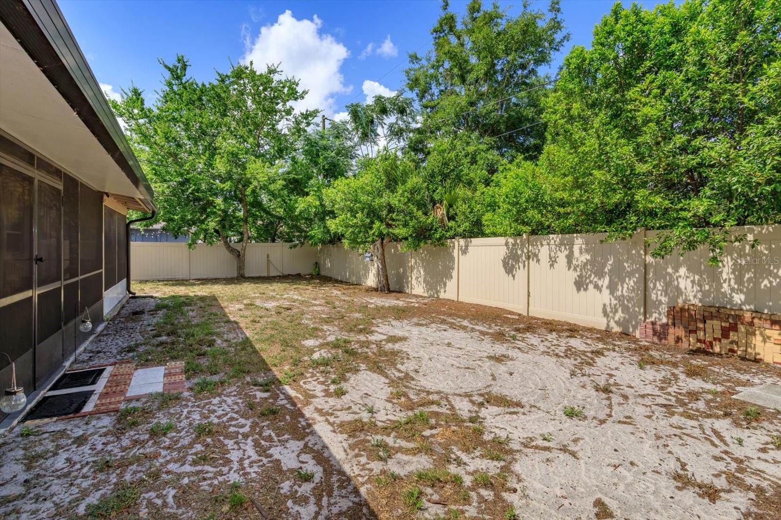DELTONA LAKES UNIT 25 - Residential