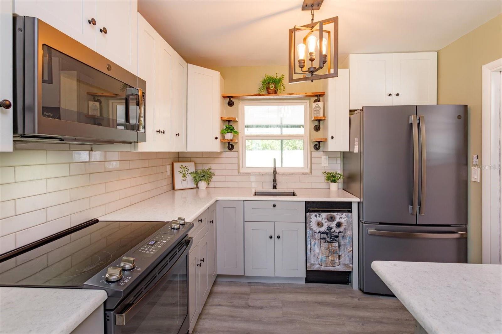 DELTONA LAKES UNIT 25 - Residential