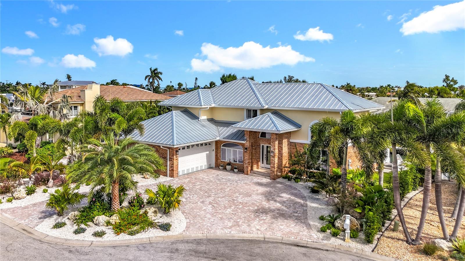 620 NORTH POINT DRIVE