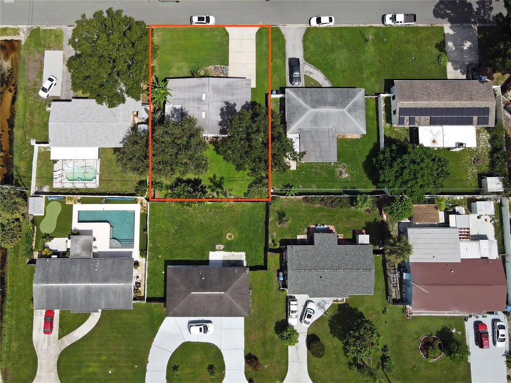 Photo of 1100 76th Avenue N, St Petersburg, FL 33702 (MLS # TB8552104)