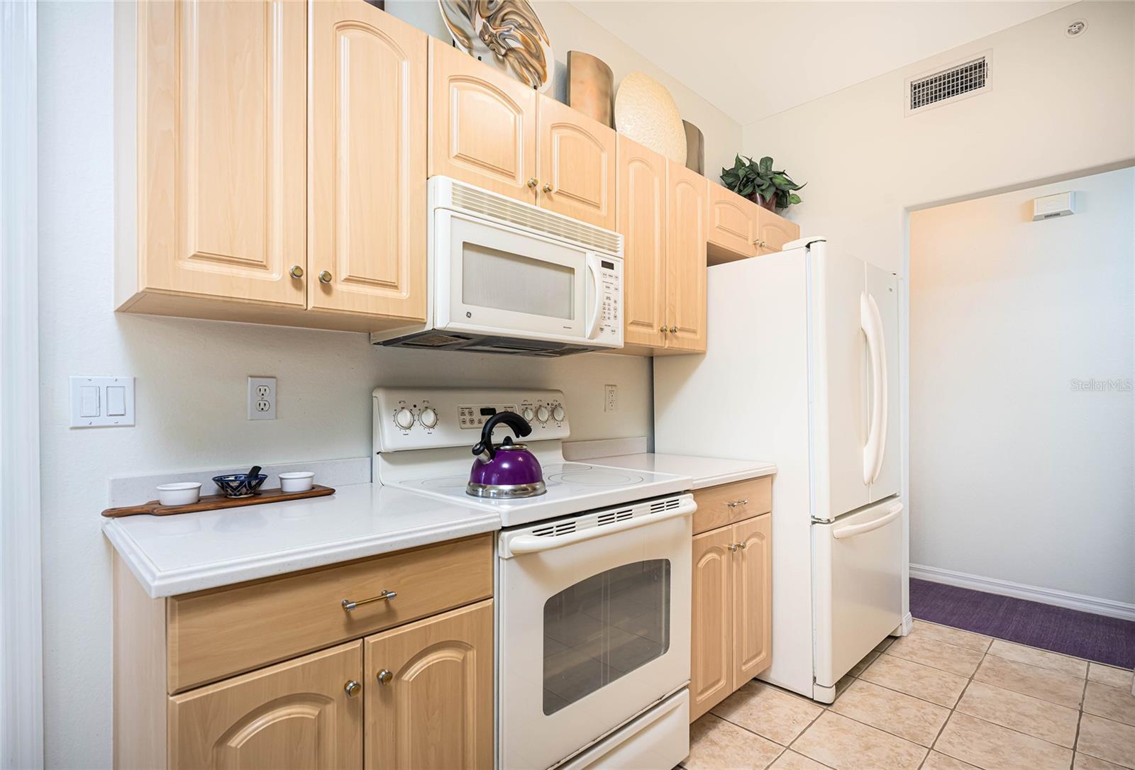 TUSCANY LAKE - Residential Lease