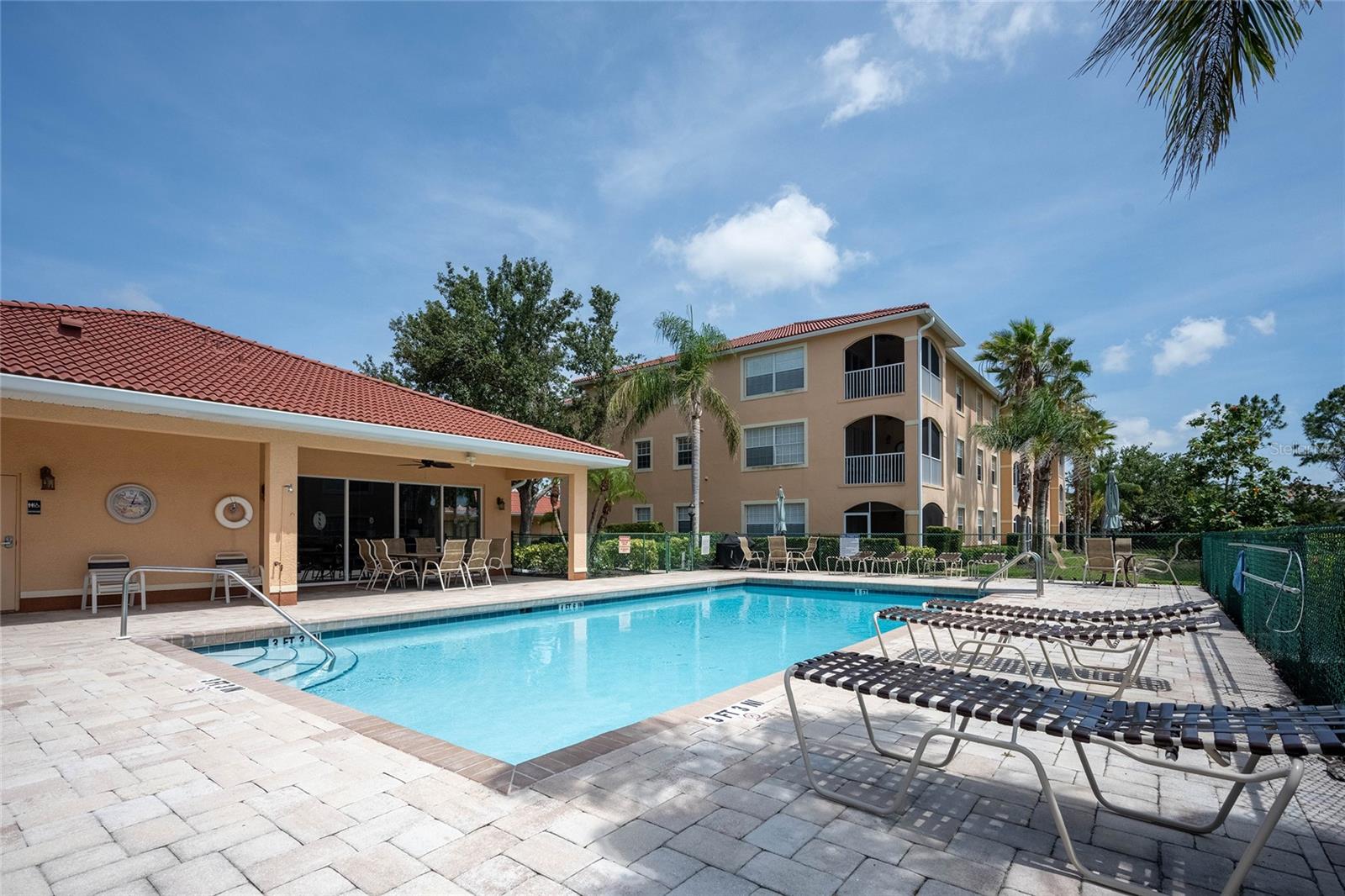 TUSCANY LAKE - Residential Lease