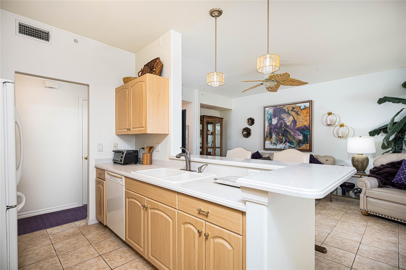 TUSCANY LAKE - Residential Lease