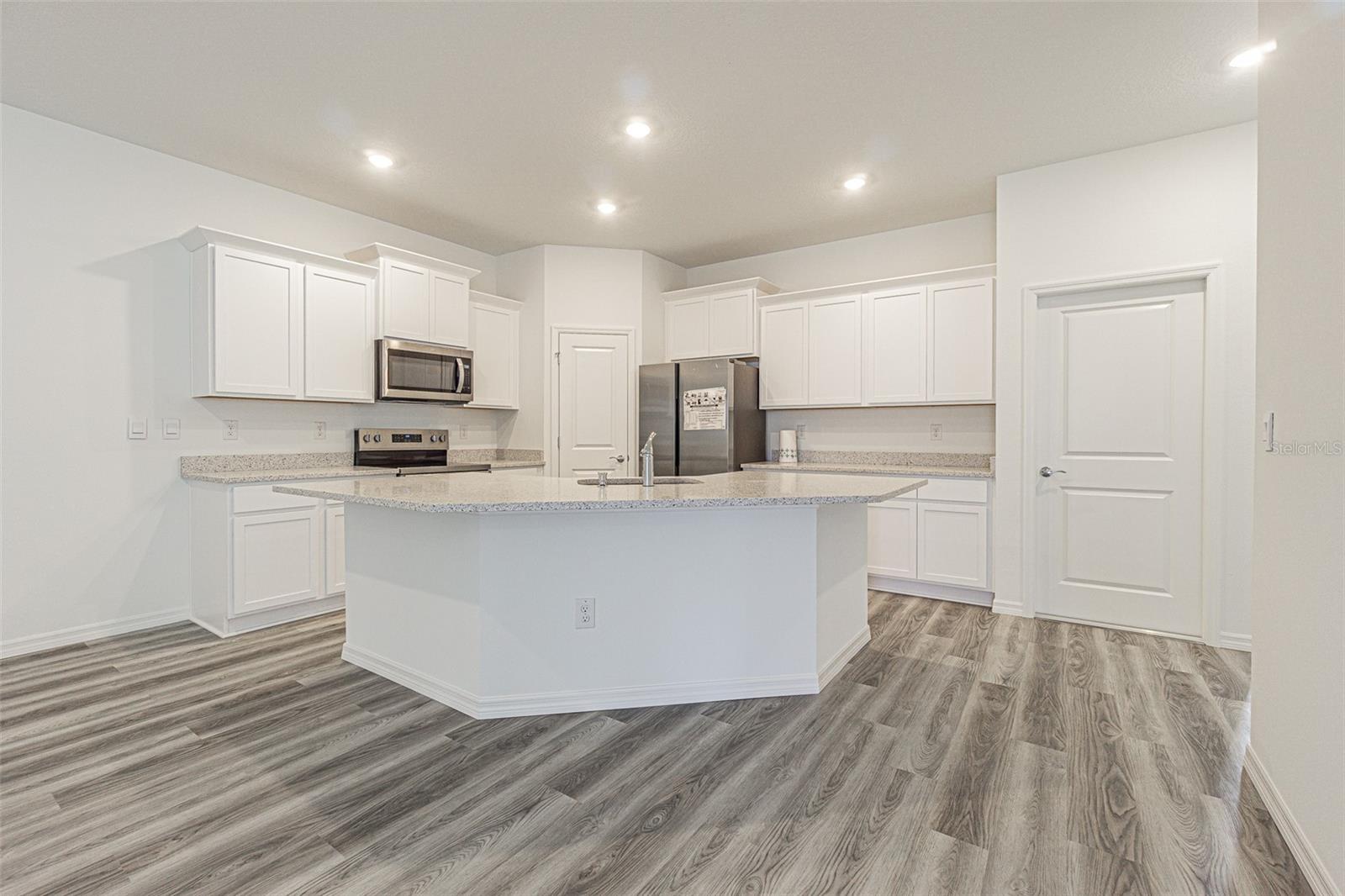 TOWNS/WOODSDALE PH 1 - Residential Lease