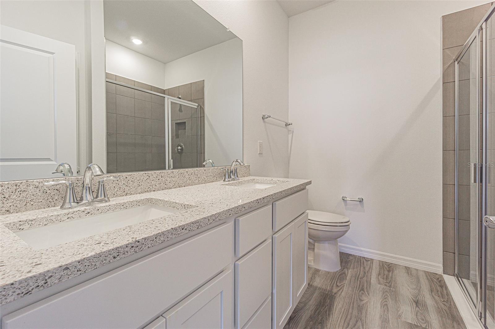 TOWNS/WOODSDALE PH 1 - Residential Lease