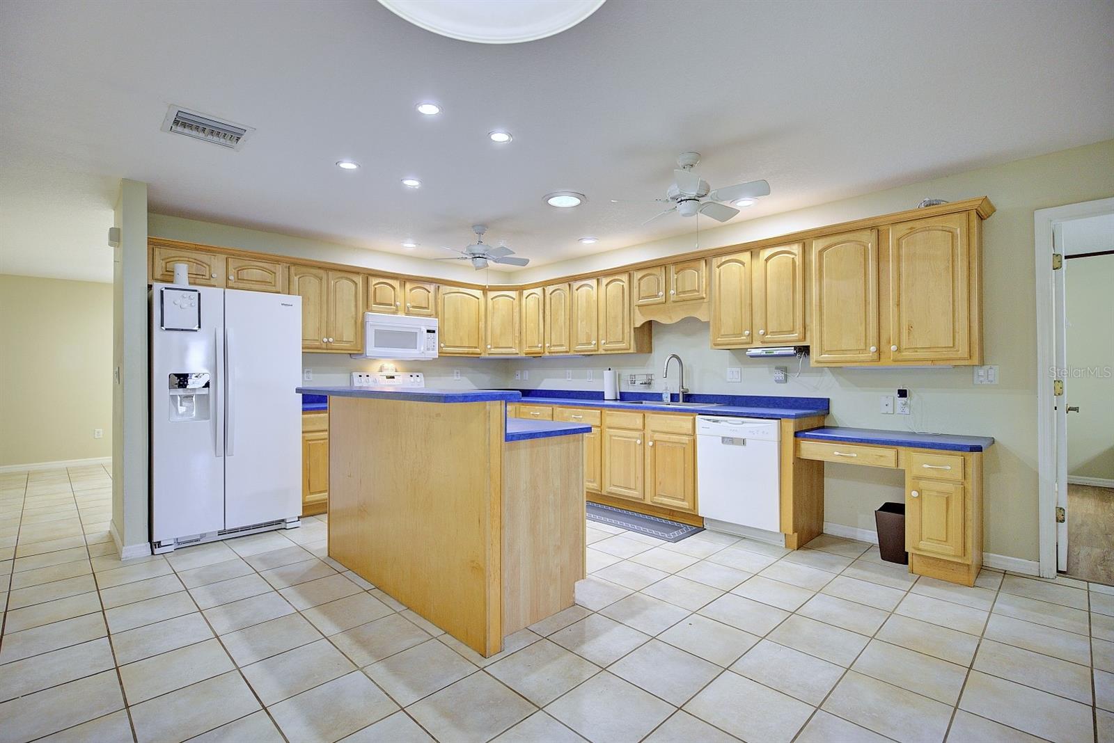 SEBRING COUNTRY ESTATES - Residential