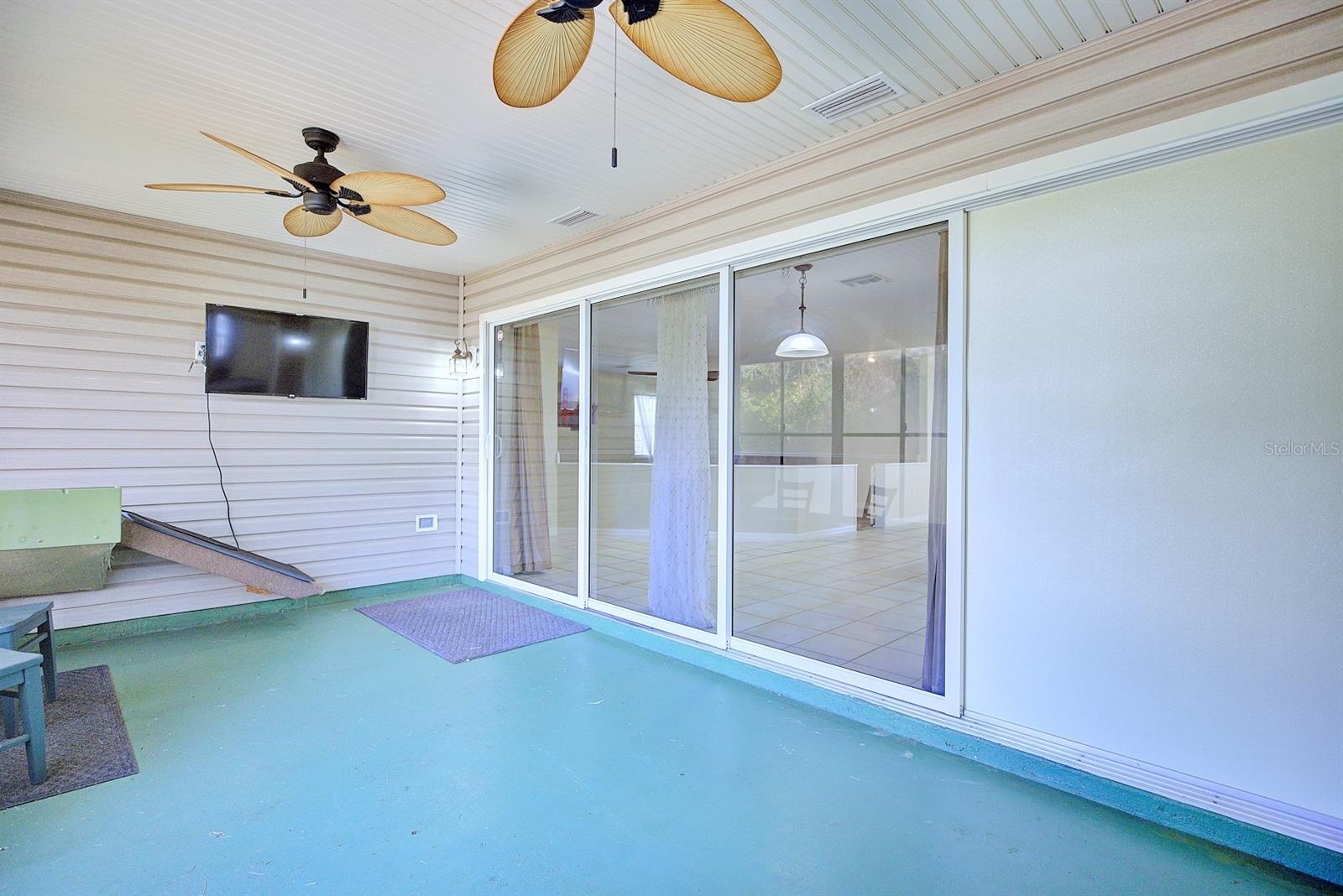 SEBRING COUNTRY ESTATES - Residential