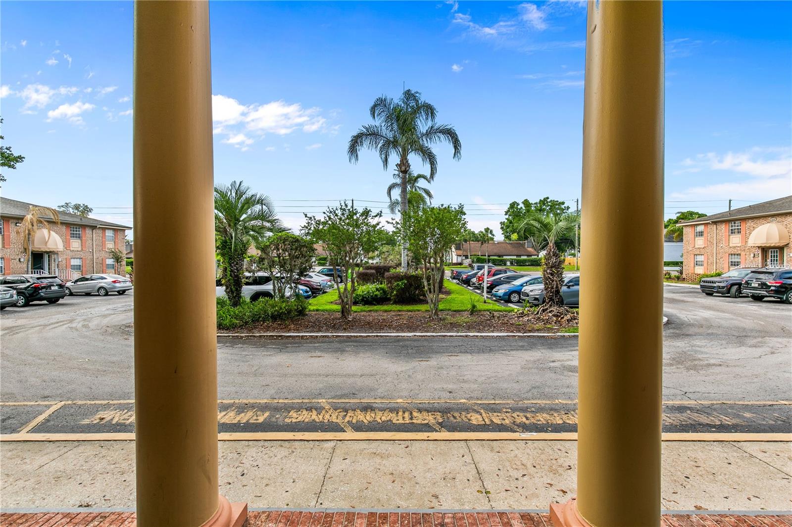 416 BANYON TREE CIRCLE 206