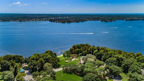 A home in PALM HARBOR