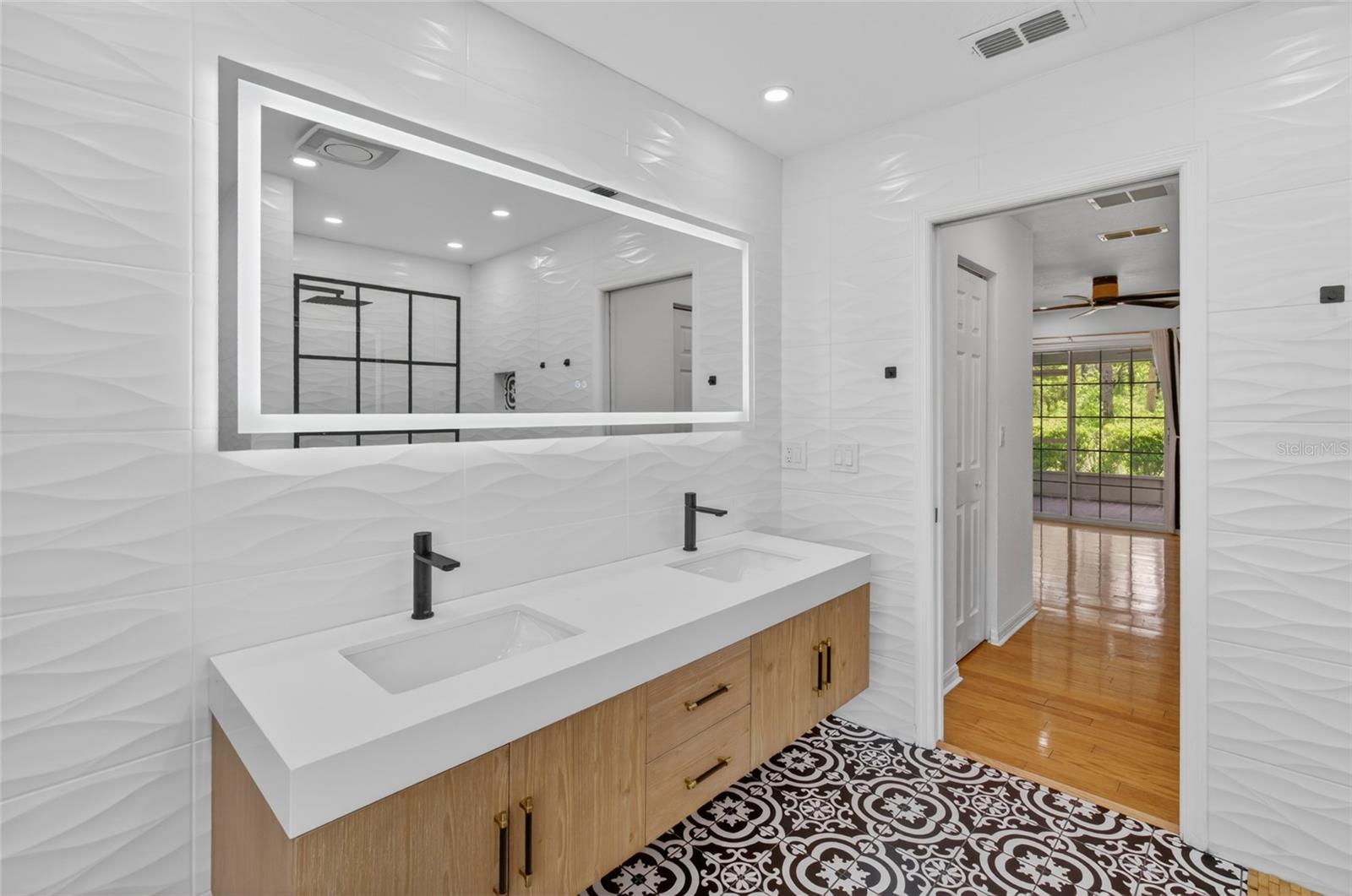 OAK RUN PRESERVE UN A - Residential