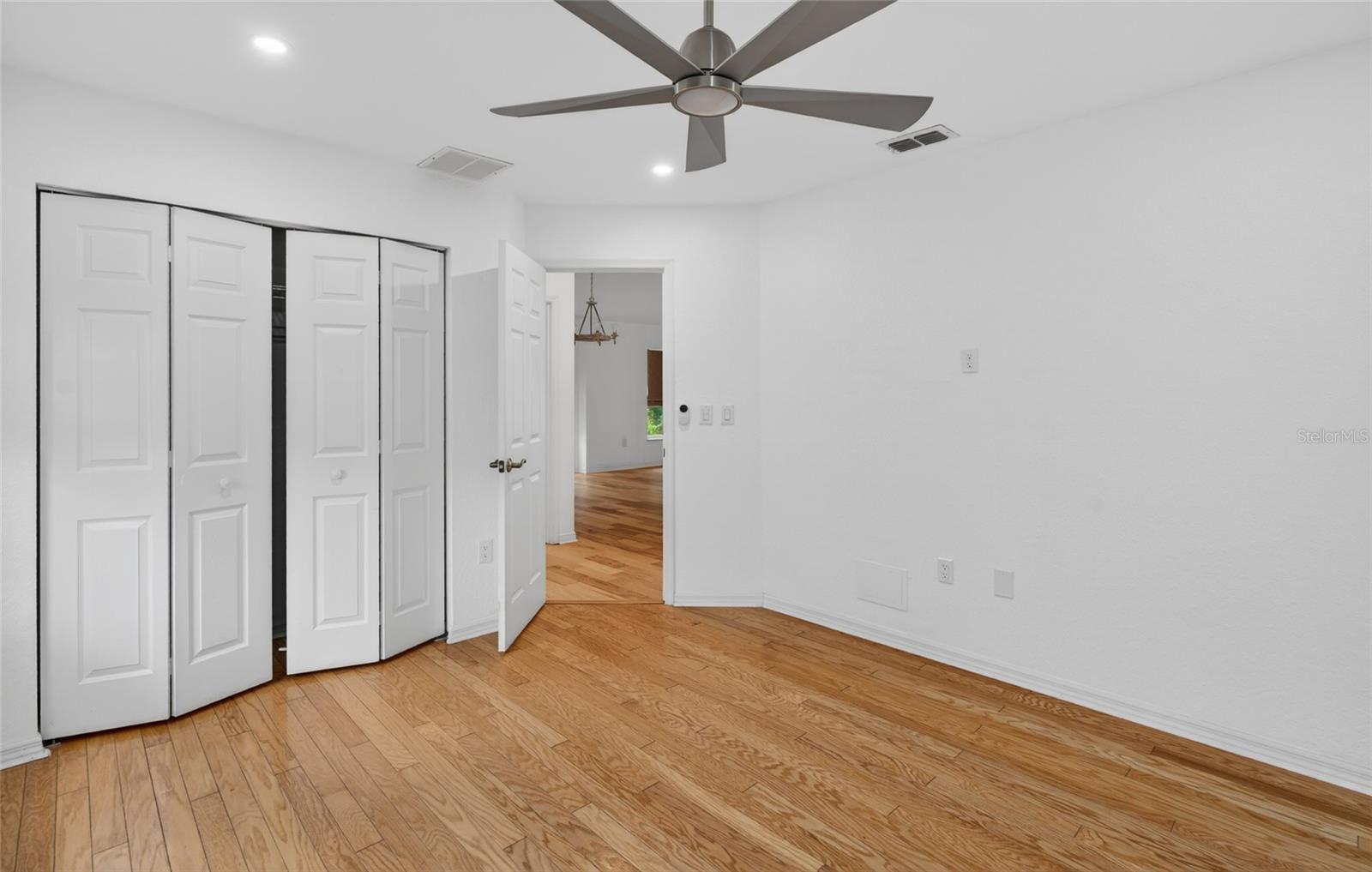 OAK RUN PRESERVE UN A - Residential