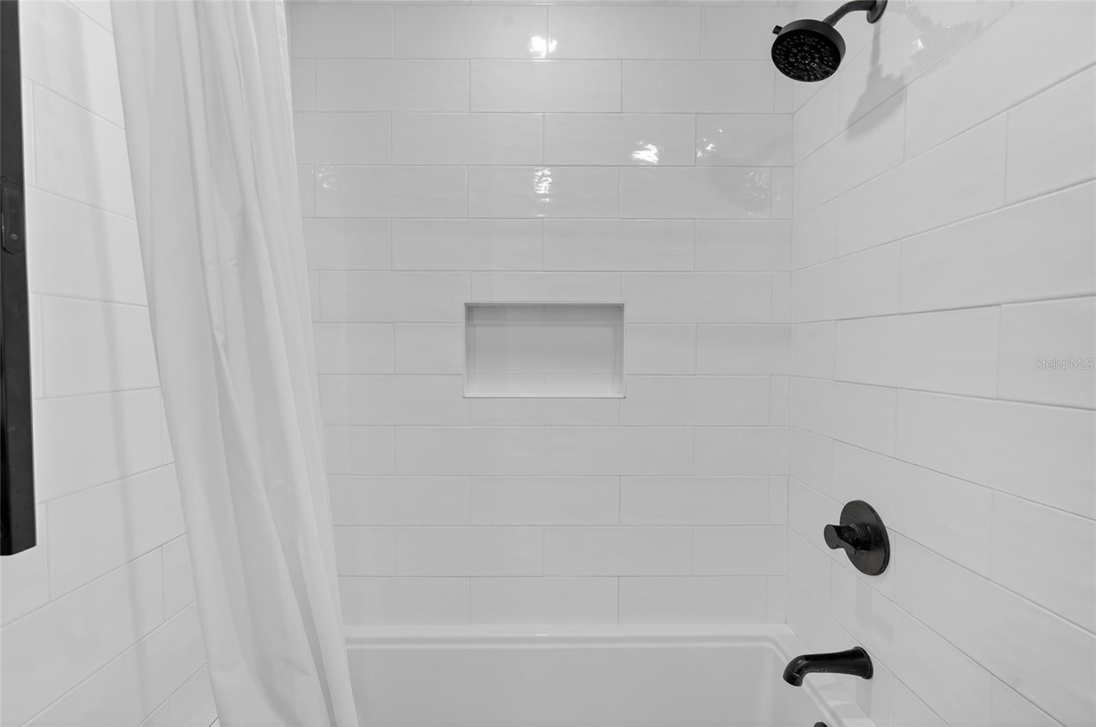 OAK RUN PRESERVE UN A - Residential