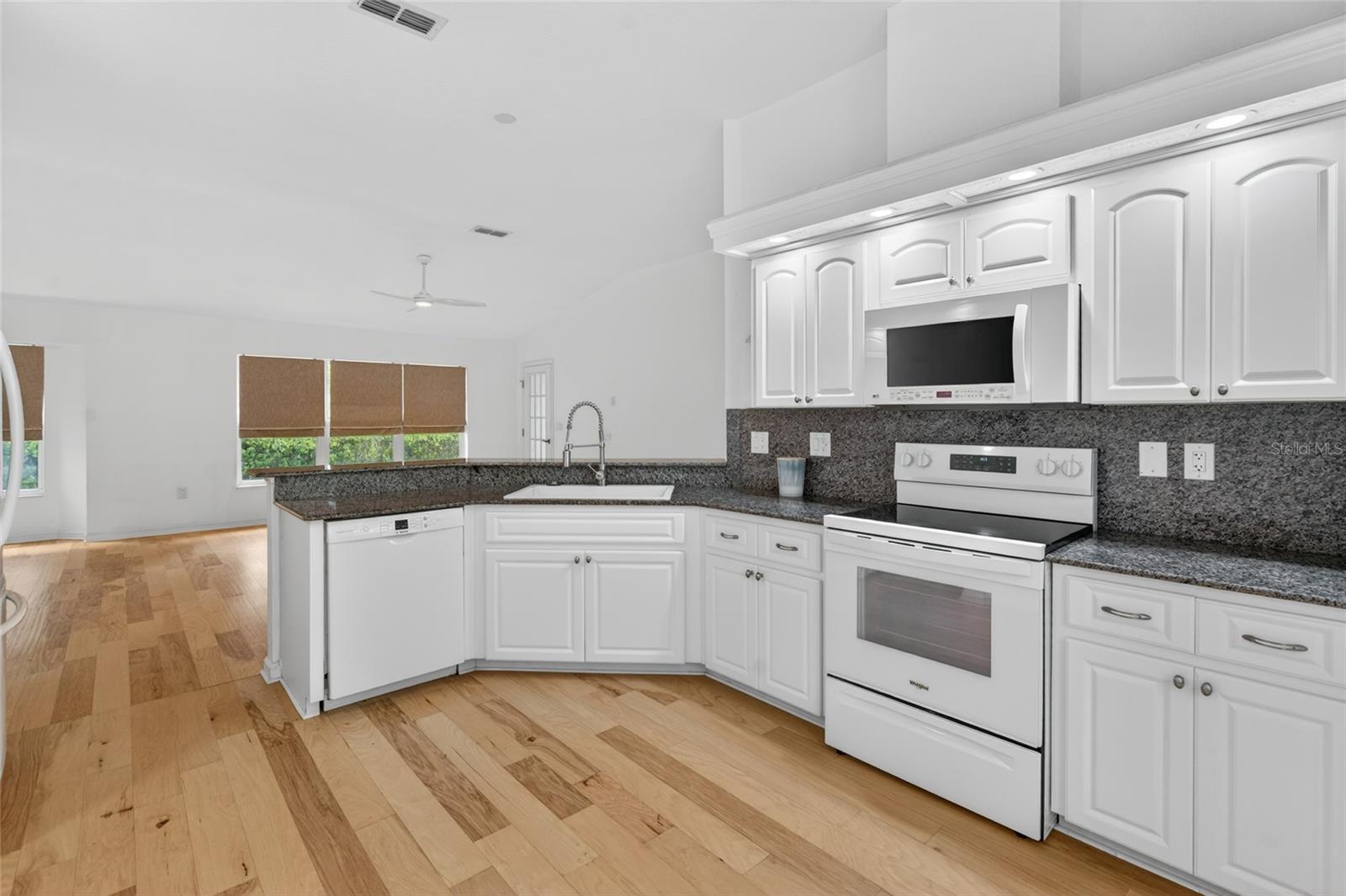 OAK RUN PRESERVE UN A - Residential