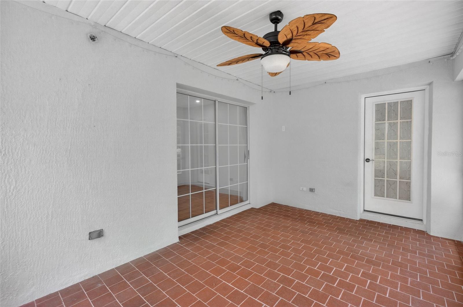 OAK RUN PRESERVE UN A - Residential