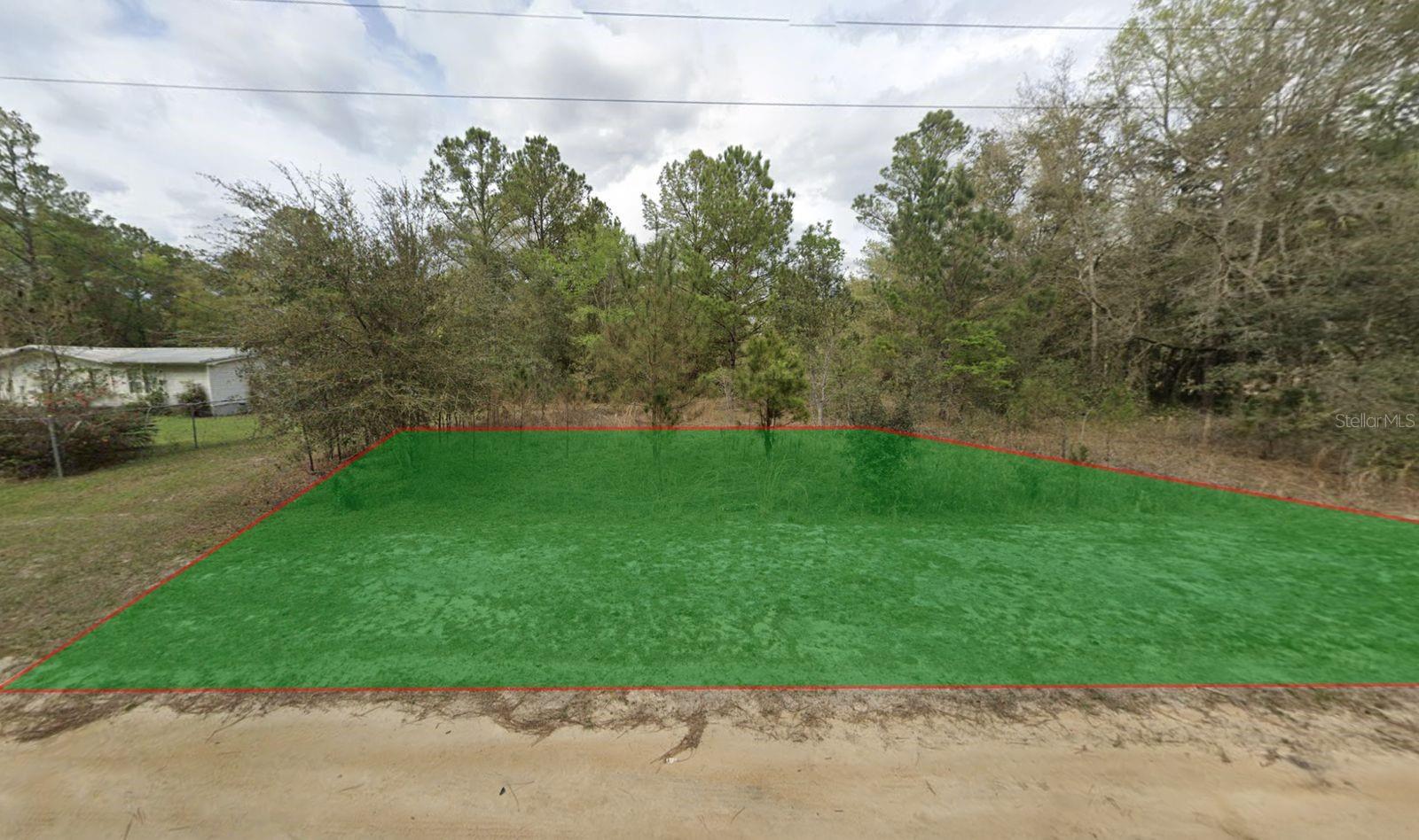 Owner financing available. This parcel in northeast Florida (29.672160, –81.872000) offers an attractive entry into one of the country’s strongest growth markets. The land features flat, buildable terrain with natural vegetation—ideal for residential development, recreational use, or long-term appreciation. With Florida’s steady in-migration and increasing demand for housing, well-positioned parcels like this continue to see rising value.
Beyond this individual lot, we also have multiple listings in the same area, giving investors the chance to acquire parcels either separately or as a bulk package. Bulk acquisition not only increases control over a larger footprint but also enhances resale value, creates leverage with future developers, and maximizes appreciation potential as the region grows. This portfolio approach provides flexibility hold and wait, develop strategically, or position for resale to larger builders—while securing a tangible asset class that consistently outperforms in times of inflation and uncertainty.