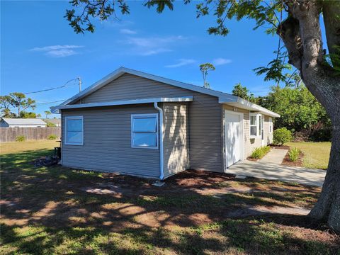 A home in PORT CHARLOTTE