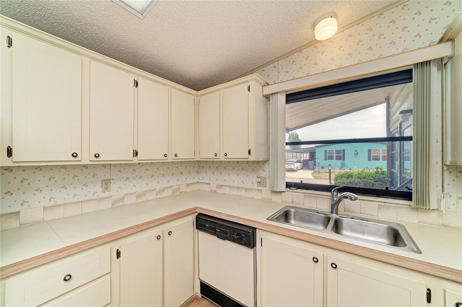 SHADOW BROOK MOBILE HOME UNIT 3A - Residential