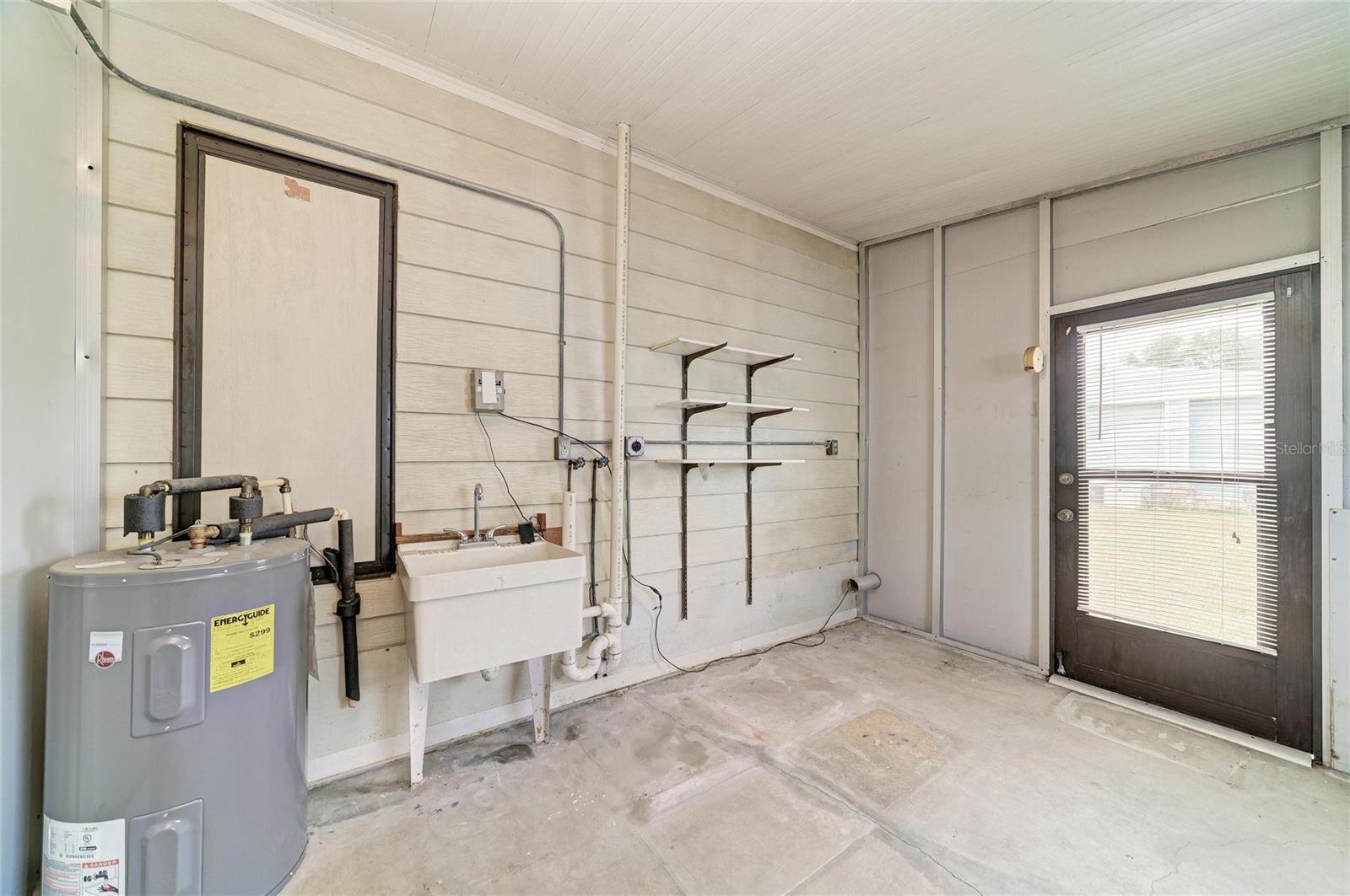 SHADOW BROOK MOBILE HOME UNIT 3A - Residential