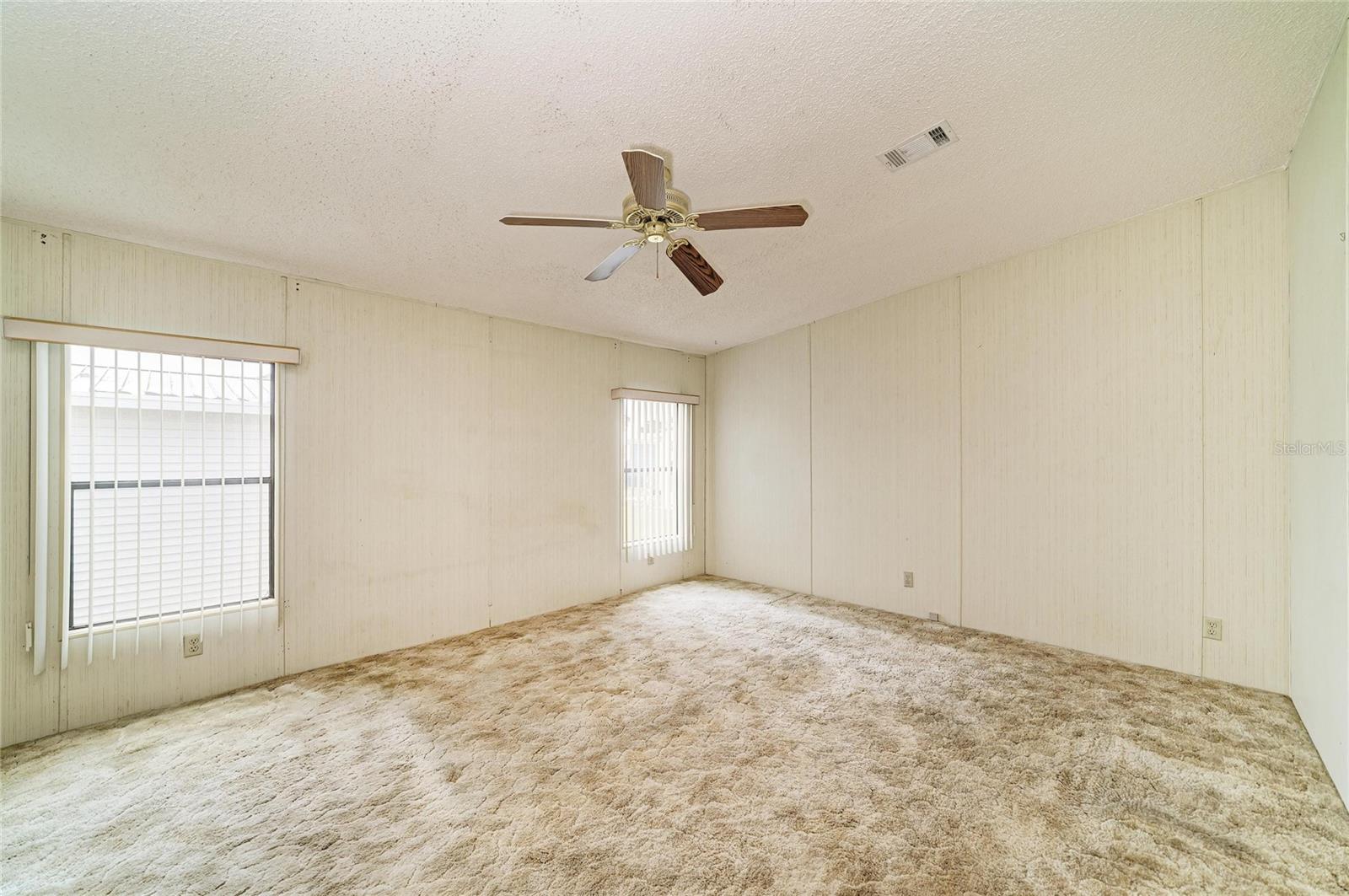 SHADOW BROOK MOBILE HOME UNIT 3A - Residential