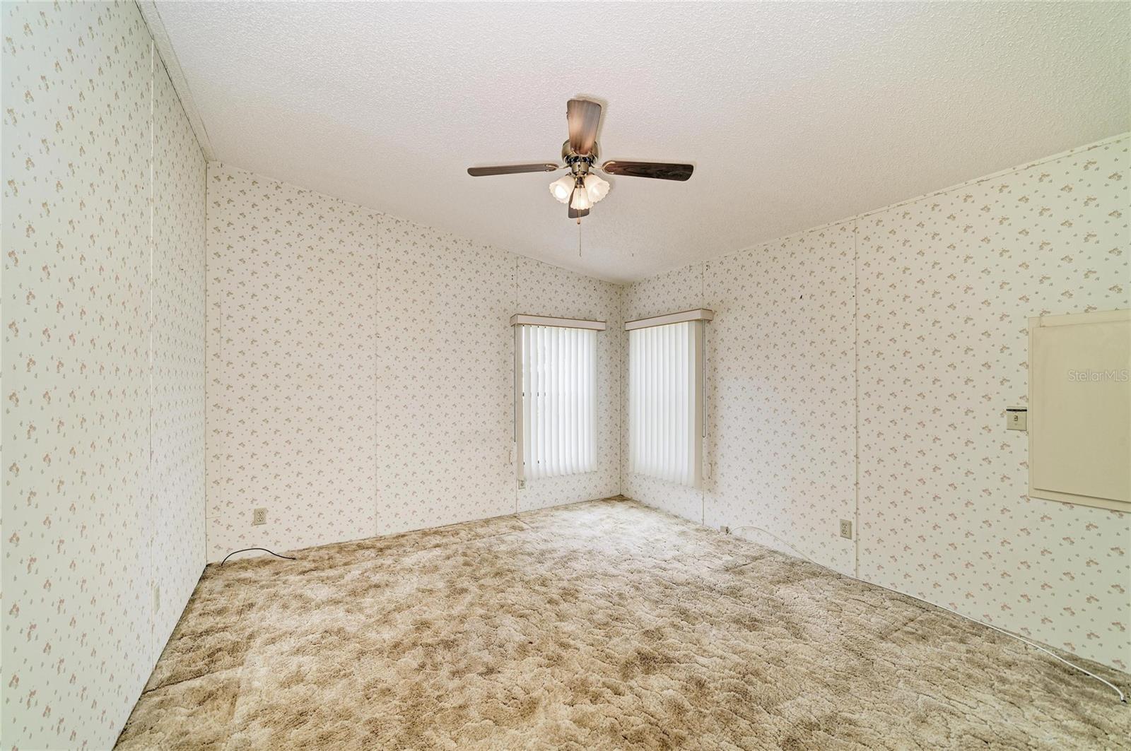 SHADOW BROOK MOBILE HOME UNIT 3A - Residential