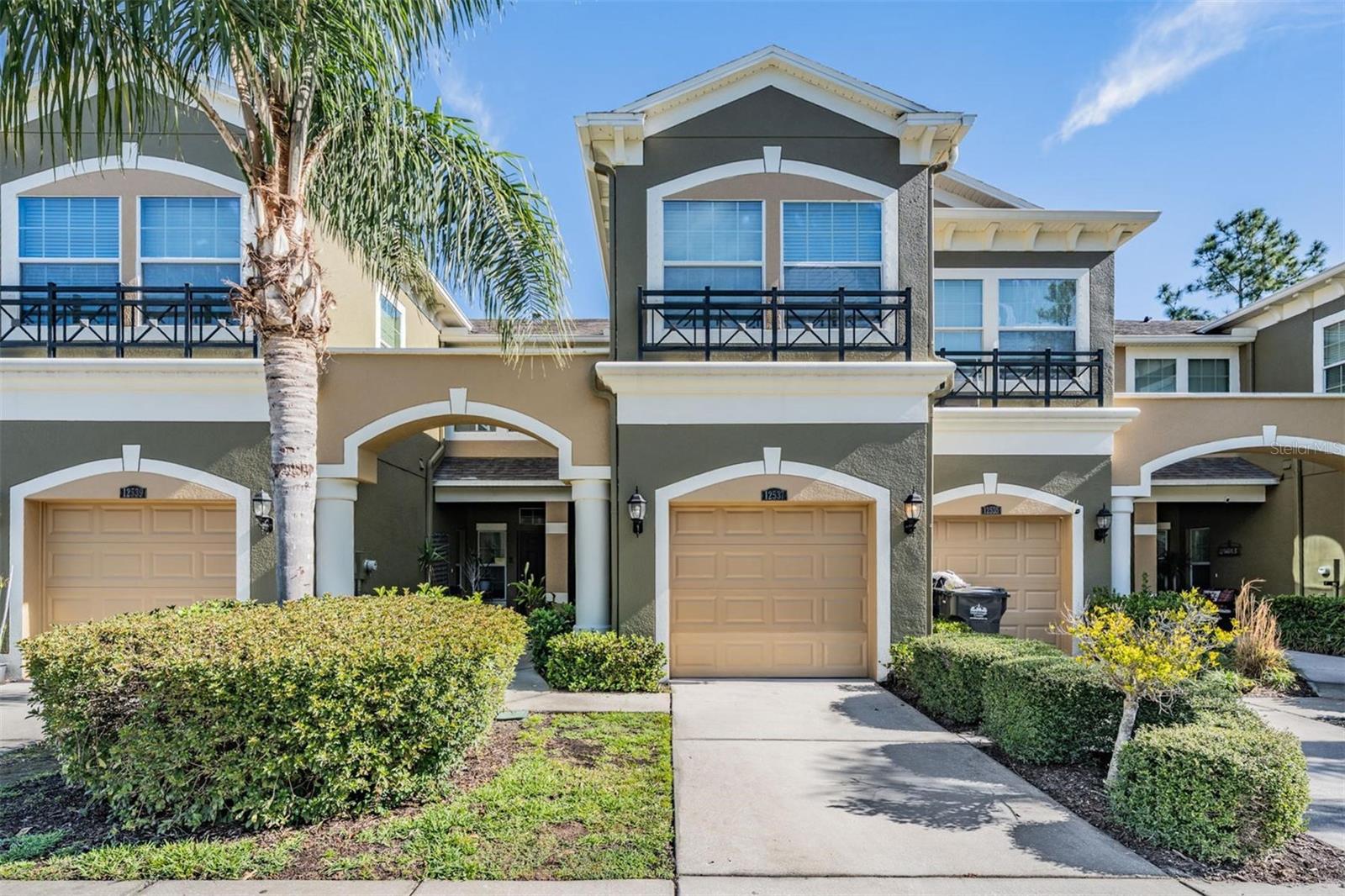 SOUTH HAMPTON - Residential