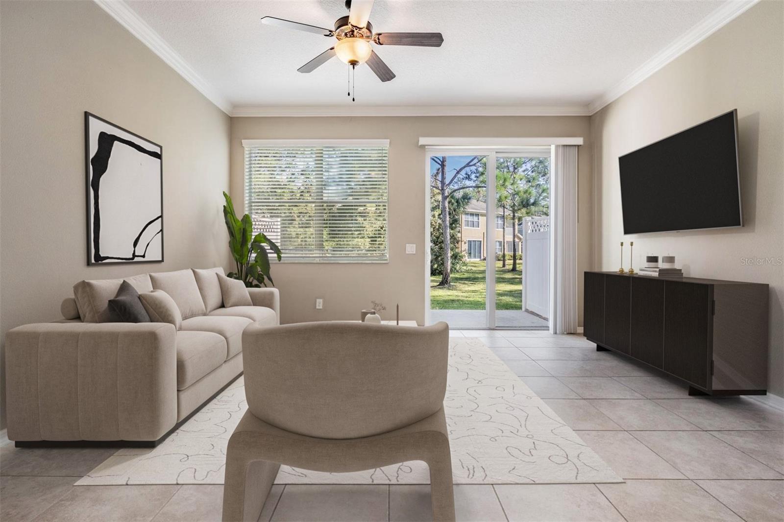 SOUTH HAMPTON - Residential