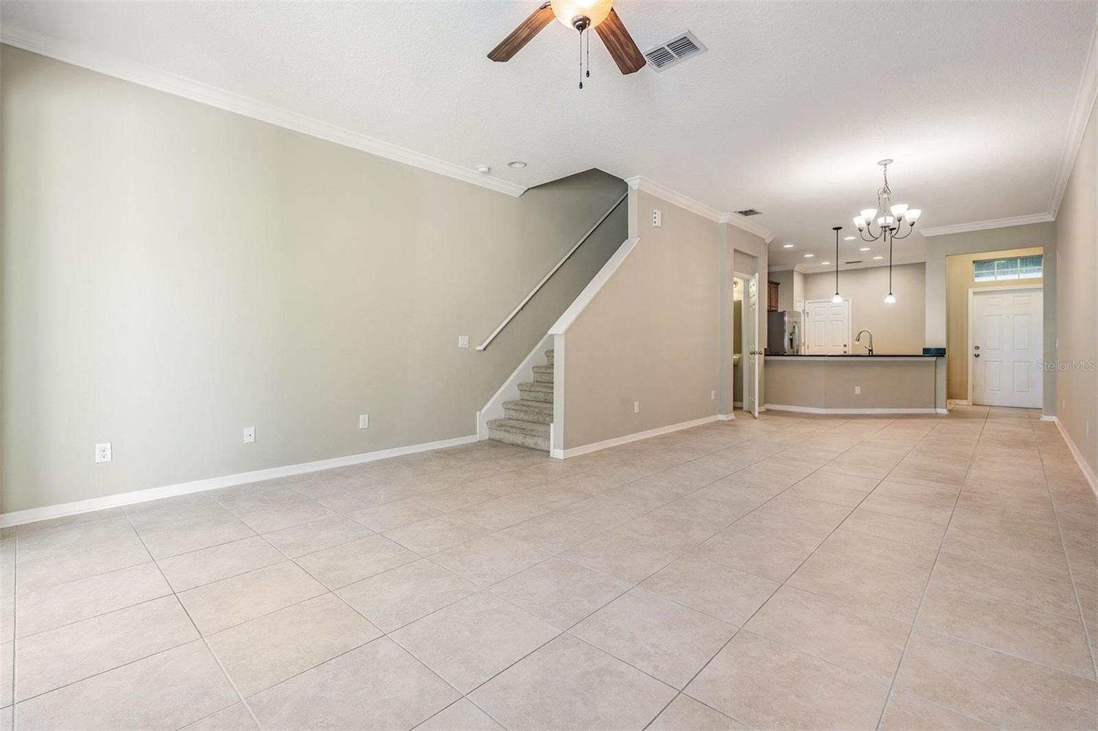 SOUTH HAMPTON - Residential